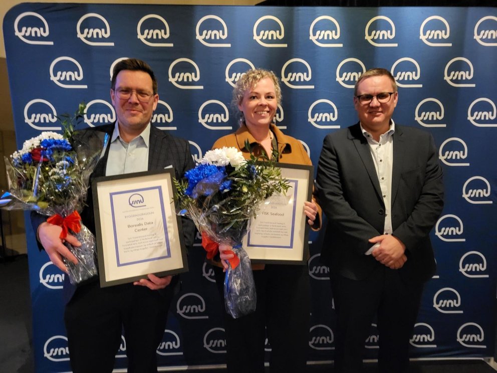 Þórhallur Rúnar Rúnarsson, Hulda Björg Jónsdóttir og Friðbjörn Ásbjörnsson veittu viðurkenningunum v&hellip;