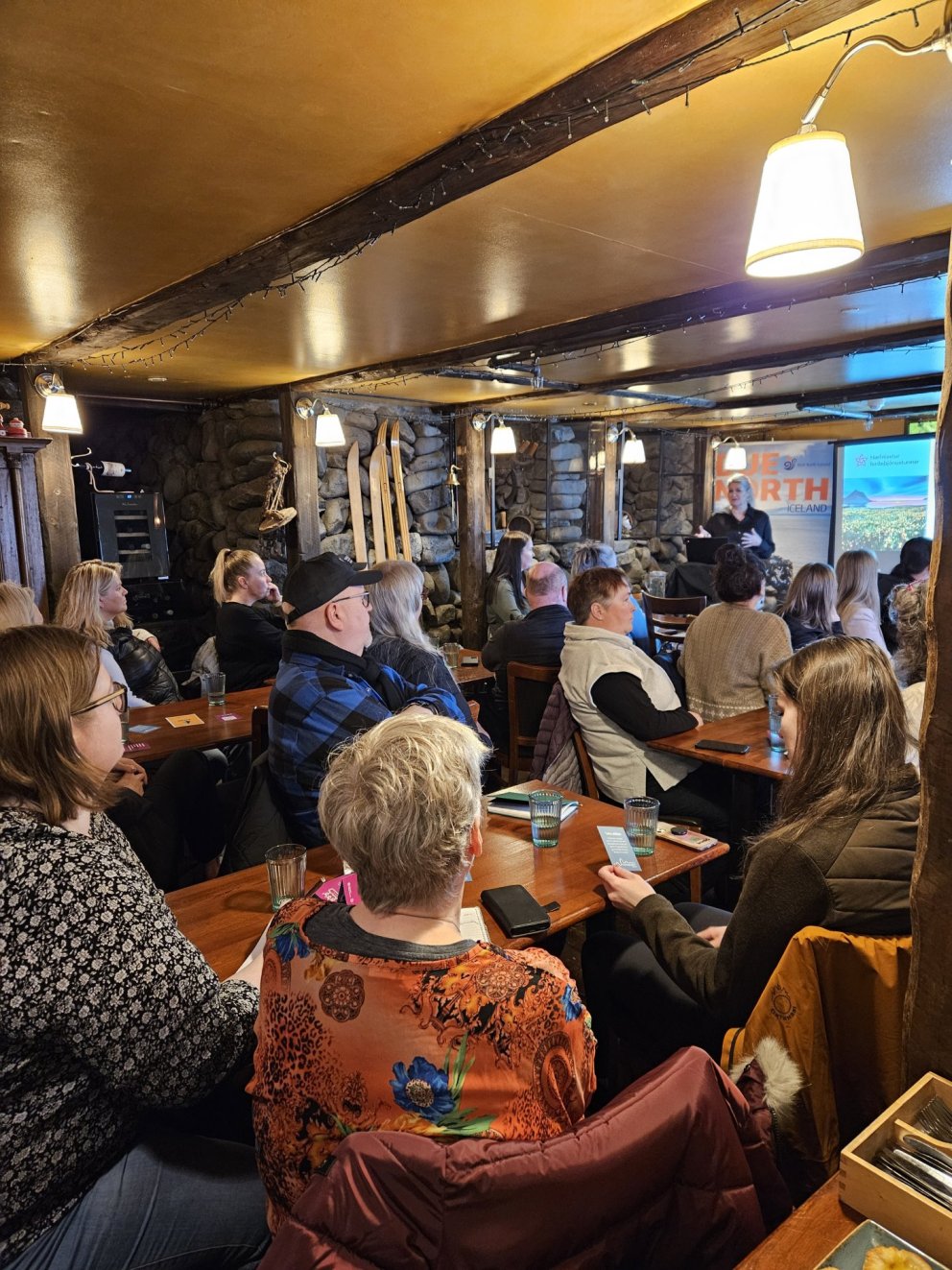 Þétt setið á viðburðinum.