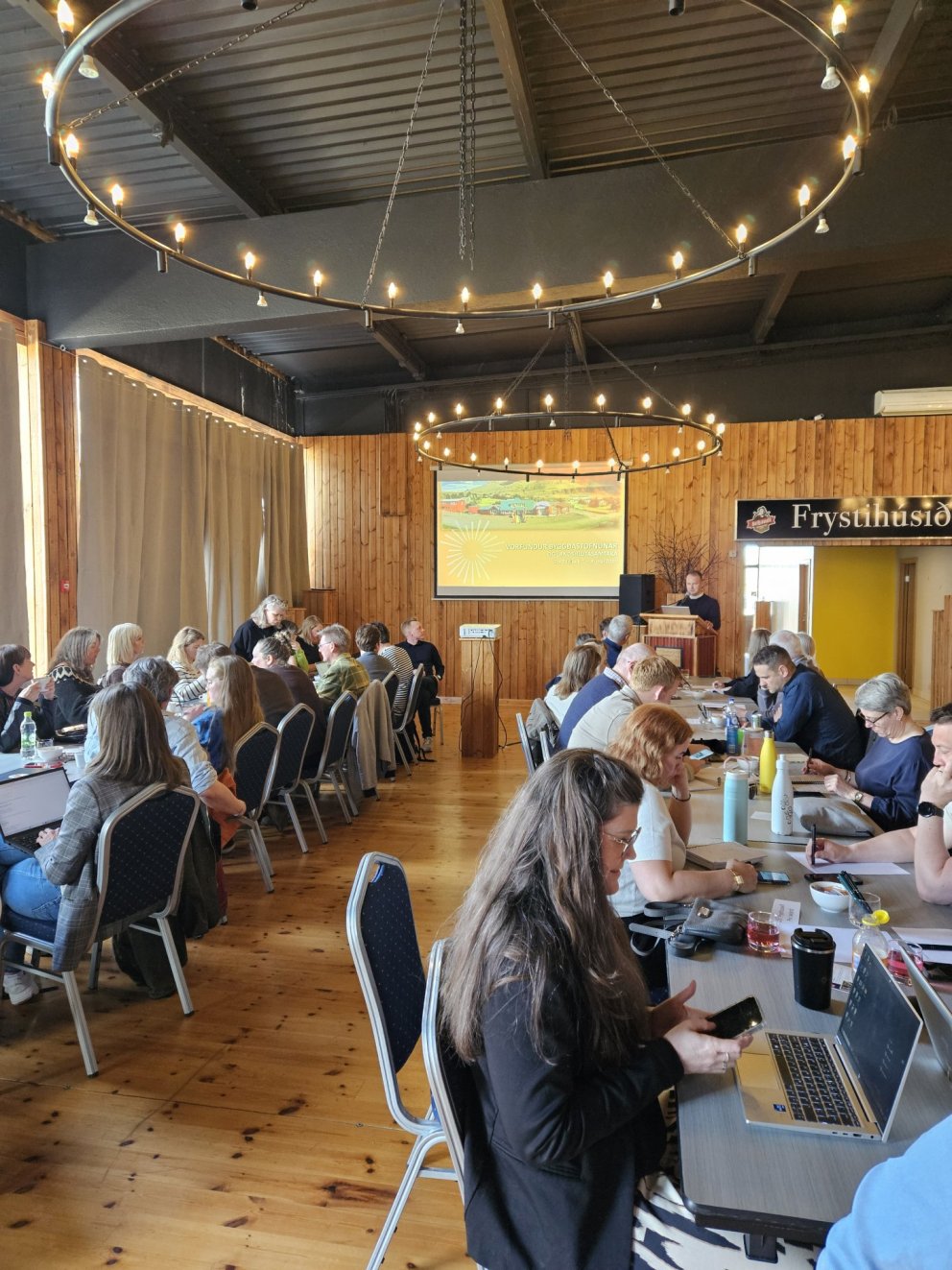 Hluti af hópnum sem sótti Vorfund Byggðastofnunar og landshlutasamtaka.