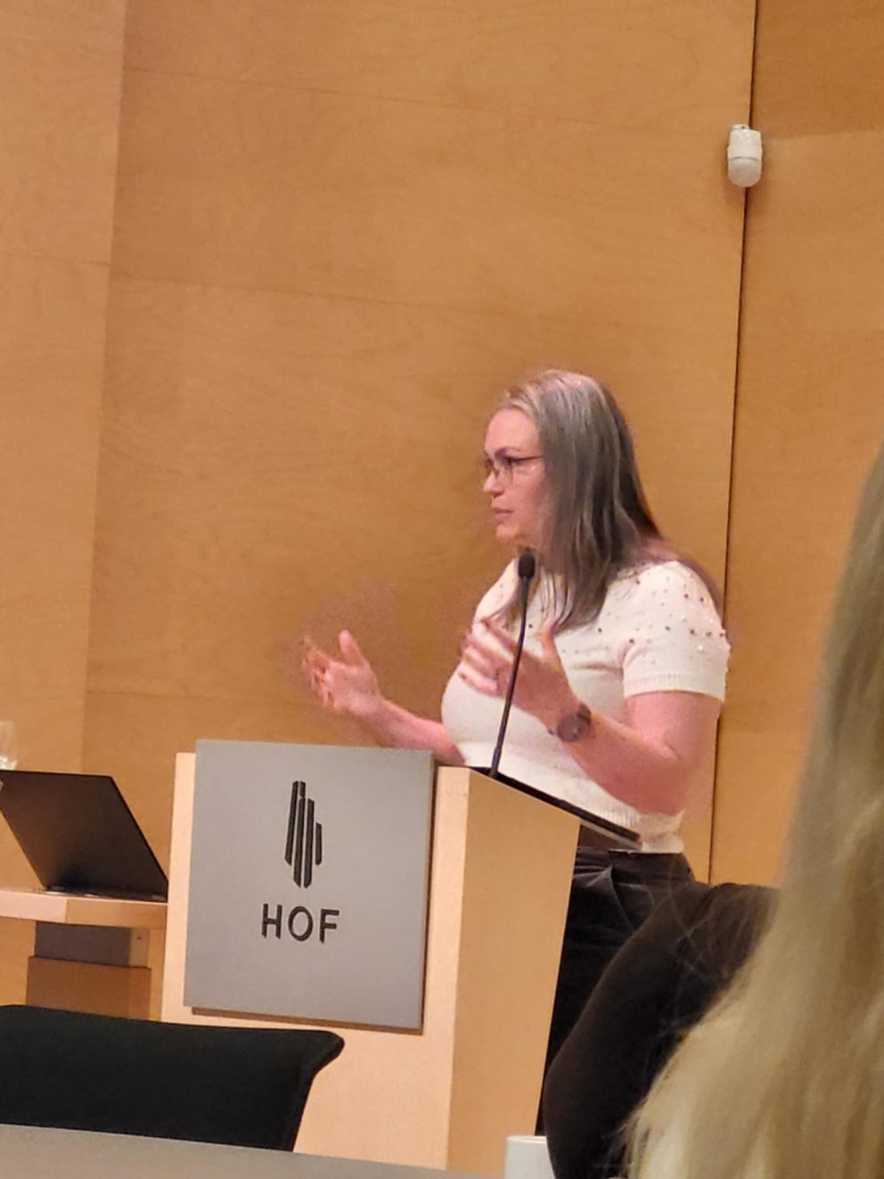 Freyja Rut Emilsdóttir kynnti starfsemi 1238 Baráttan um Ísland.