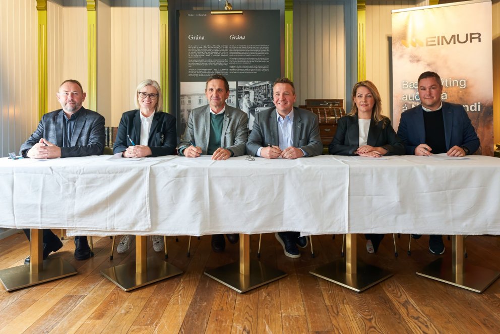 F.v. Eyþór Björnsson, forstjóri Norðurorku, Lára Halldóra Eiríksdóttir, stjórnarformaður SSNE, Hörðu…