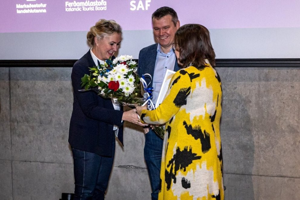 Bláa lónið hlaut hvatningarverðlaun Ábyrgrar ferðaþjónustu árið 2024.