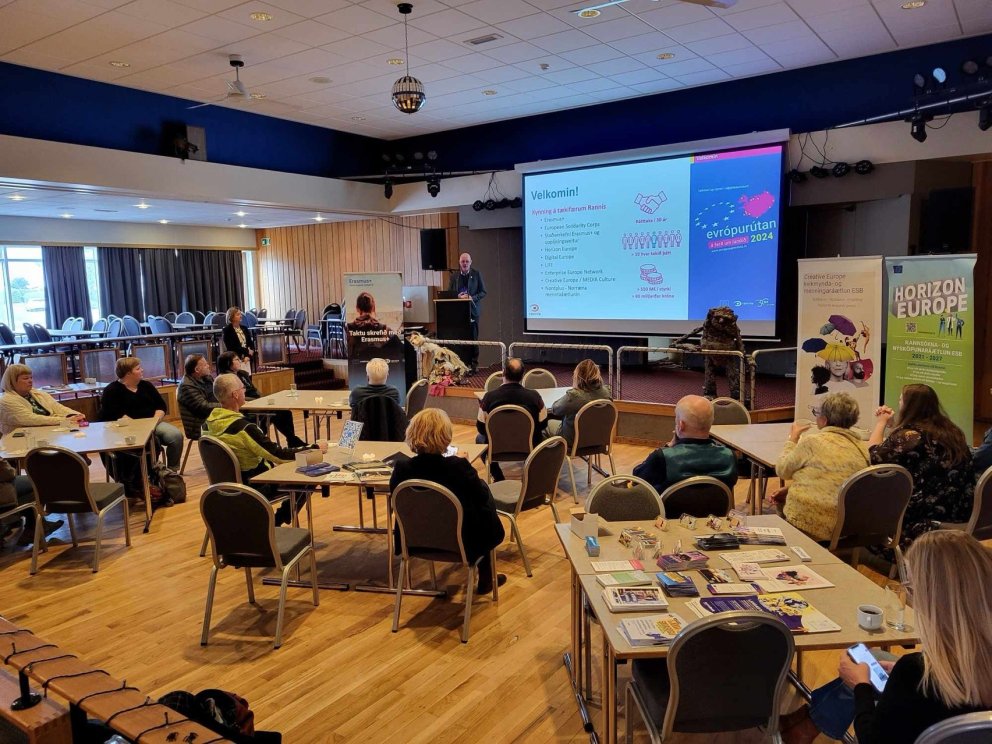 Mynd frá fundinum á Blönduósi