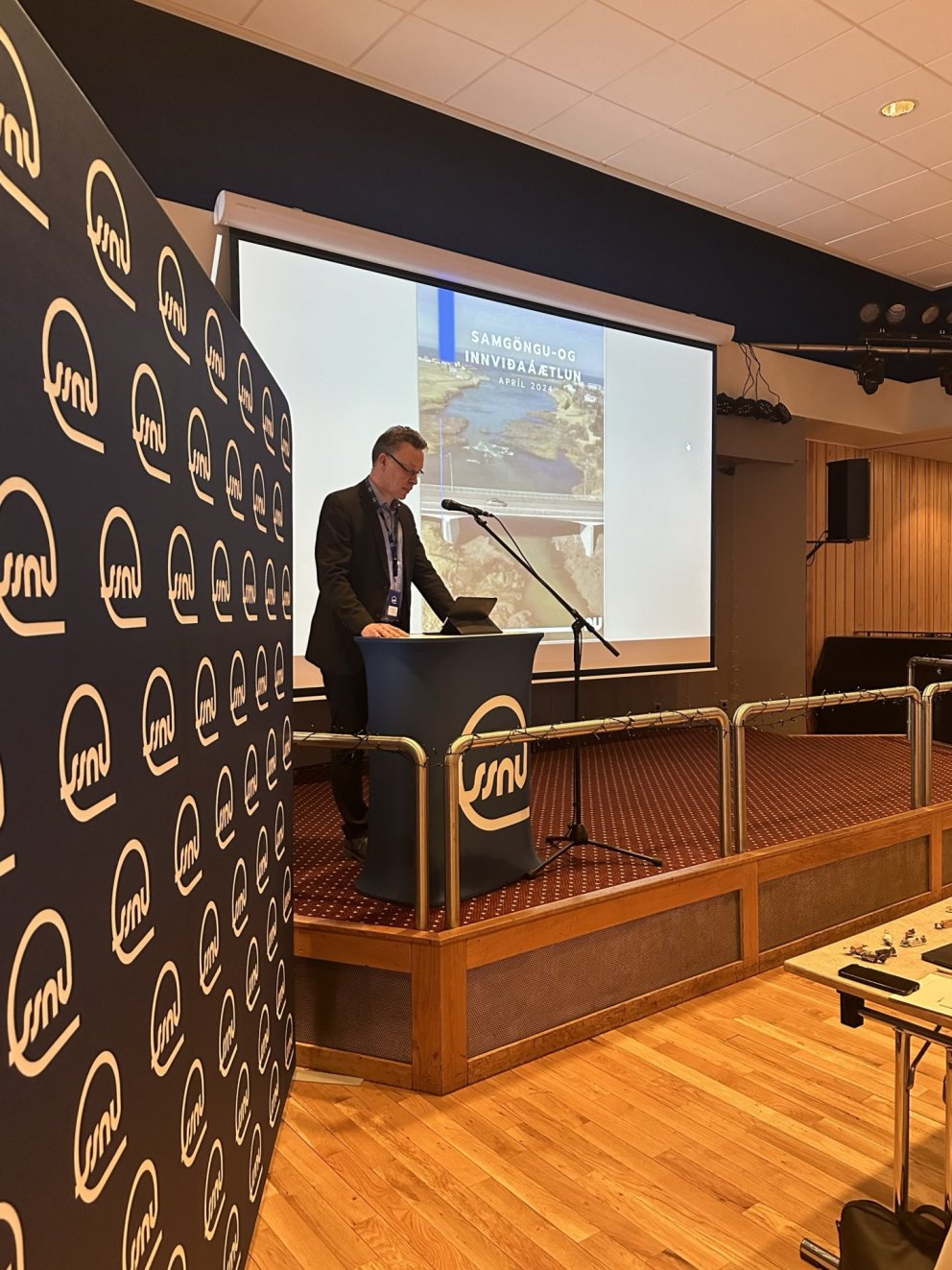Ný samgöngu- og innviðaáætlun fyrir Norðurlands vestra var kynnt á ársþingi SSNV