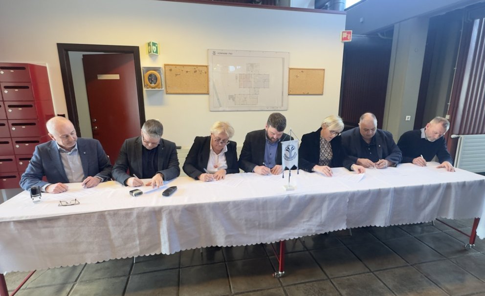 Samningur um byggingu nýs verknámshúss FNV undirritaður