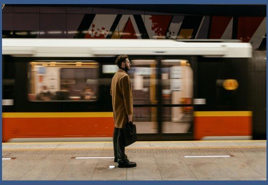 Hvað fær fólk til að vera – og hvað fær það til að snúa heim?